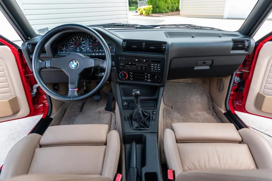 Торпедо BMW M3 Coupe (E30) 1988 года  (NA) (фото 103 из 231)